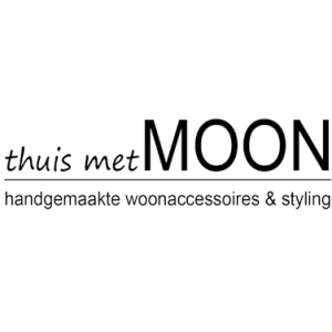 THUIS MET MOON